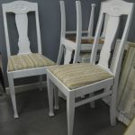 589 7632 CHAIRS